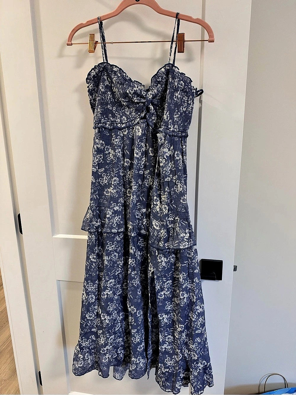 Trixxi Floral Maxi Dress in Blue & White Size Large NWT